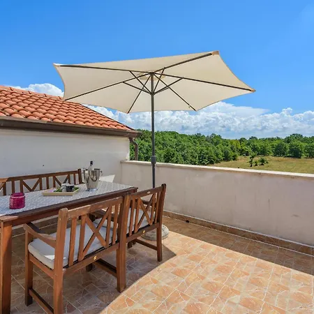 Apartment Izabela Apartment *